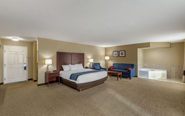 Sleep Inn & Suites Sheboygan I-43