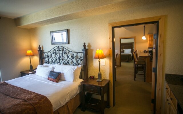 Huge Condo with Stunning Views from Oversized Deck by RedAwning