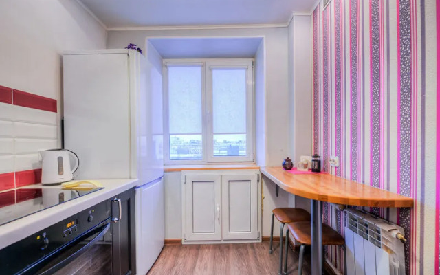 Apartments Five Stars on 141 Liberty Street