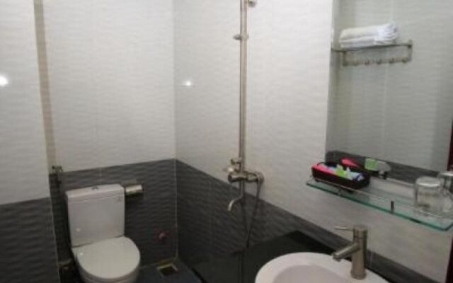 Luu Ly Hotel