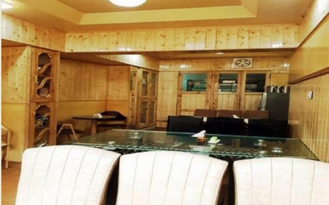 TIH Hotel City Palace