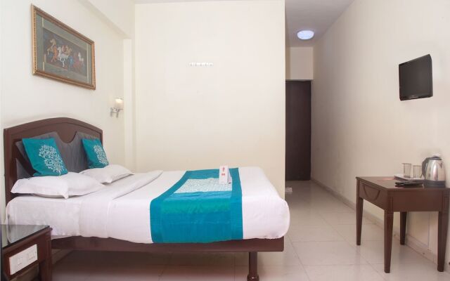 Hotel Nilgiris Inn