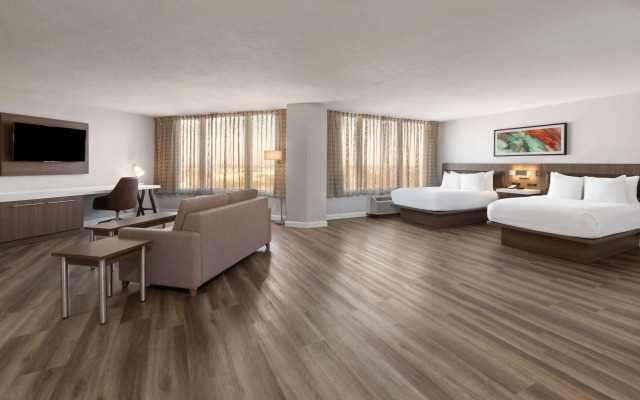 Wyndham Garden Norfolk Downtown