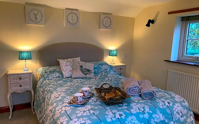 Farmhouse studio near Shrewsbury