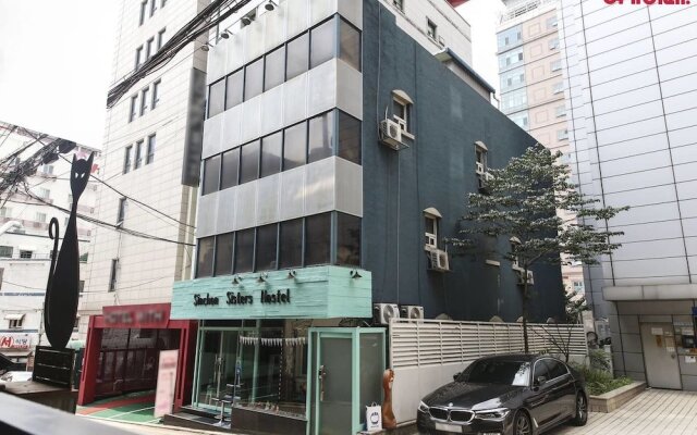 Sinchon Sisters Hostel