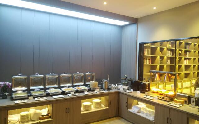 Hanting Hotel Wuhan Huashan Software New Town