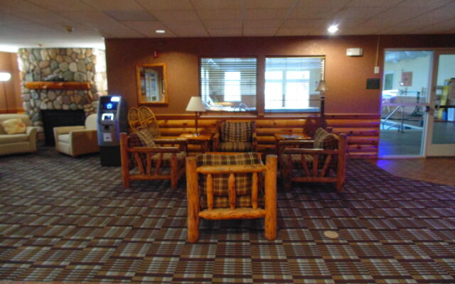 American Inn and Suites Houghton Lake