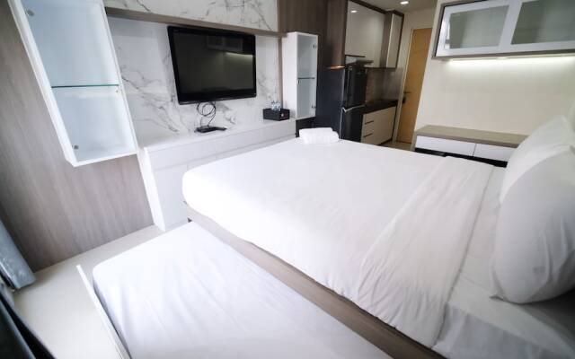 Tidy And Comfy Studio At Bale Hinggil Apartment