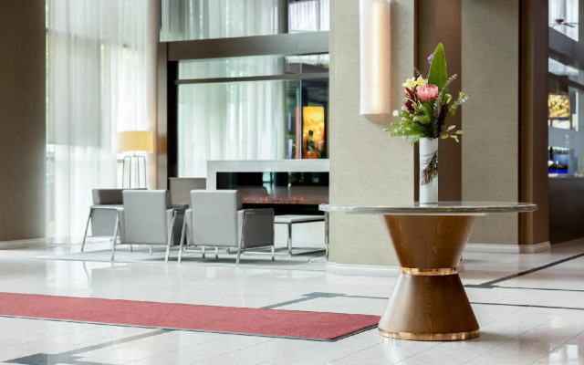 Executive Plaza Hotel Metro Vancouver