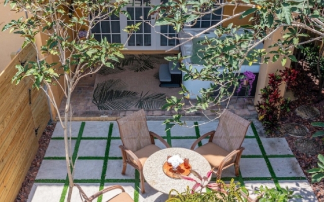 Las Olas Maison de Ville Near Fort Lauderdale Beach