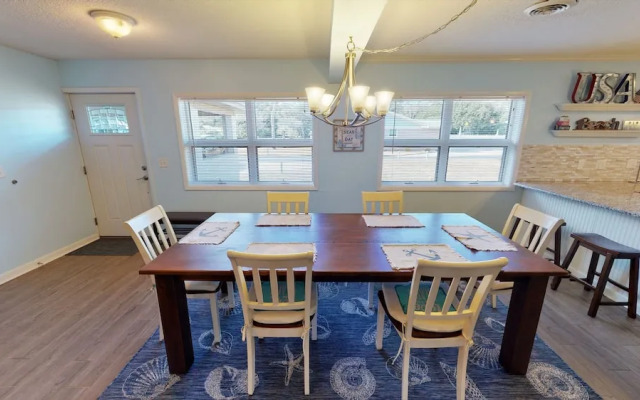 Americana Beach 4 Bedroom Home