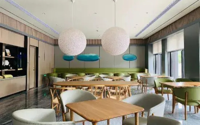 JI Hotel (Shanghai Meilong Wanhui International Plaza)