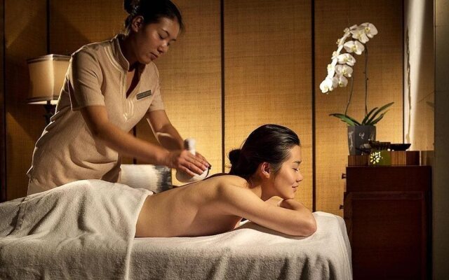 Kunming Oceancube Spa Holiday Hotel
