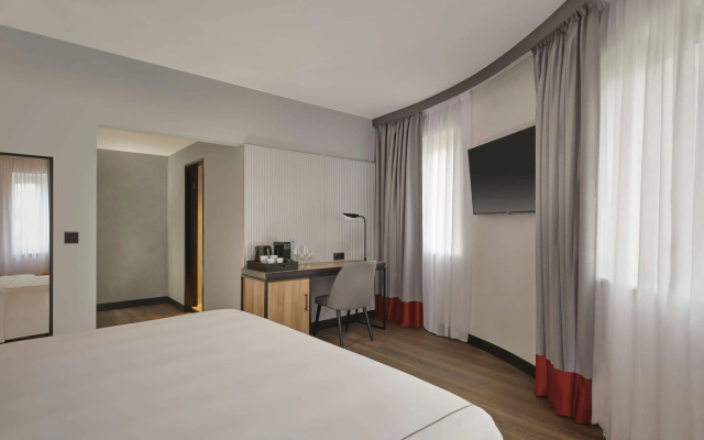 Radisson RED Berlin Kudamm