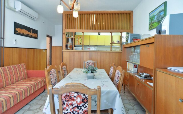 Apartment 1684