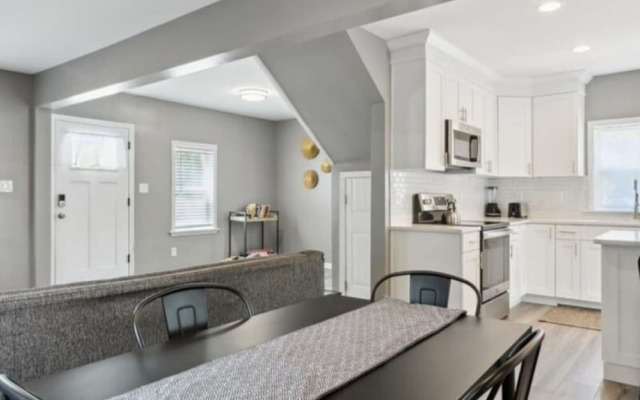 Buckroe Retreat Family Haven Near the Beach