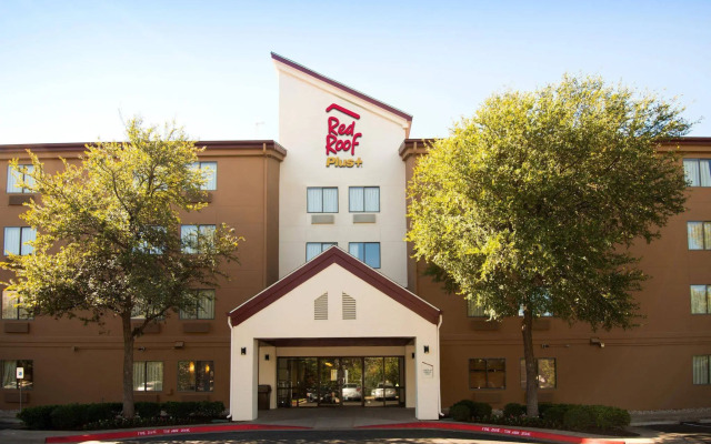 Red Roof Inn PLUS+ Austin South