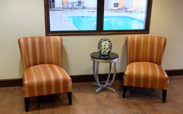 Hampton Inn & Suites Seal Beach