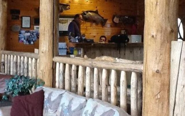 Angler's Lodge