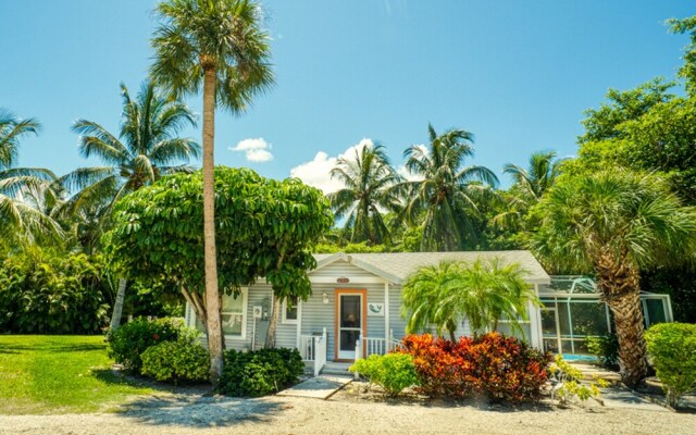 Baywatch Cottage