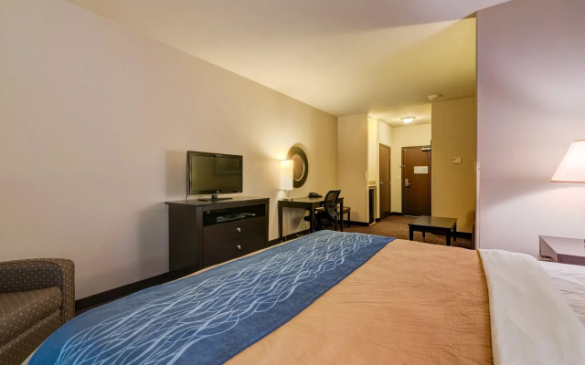 Comfort Inn & Suites