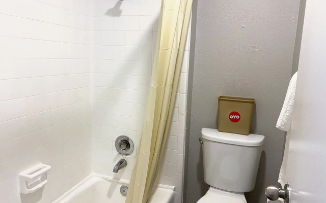 OYO Apartments at Establishment