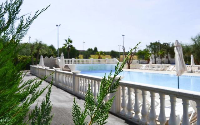 Bungalow In A Resort In Lido Del Sole With Terrace
