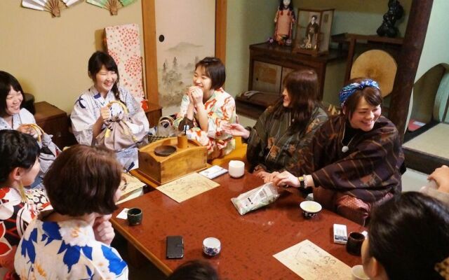GUESTHOUSE Kinosaki Wakayo - Hostel, Caters to Women