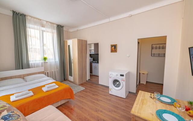 Уютные студии на улице Светланская 123