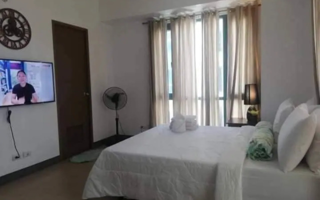 Budget Apartment Manila across Manila Airport T3