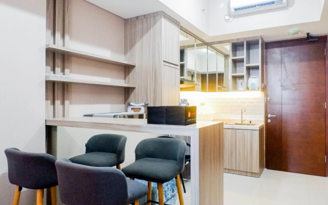 Strategic 2Br Apartment Connected to Marvell City Mall at The Linden – Guest Rooms – Surabaya