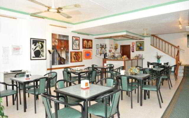 Hostal Velilla
