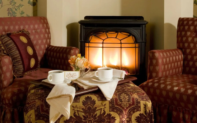 Berry Manor Inn
