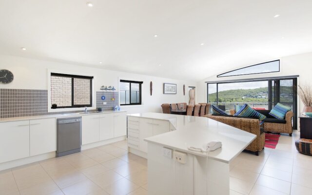 Pacific Drive 14 Fingal Bay