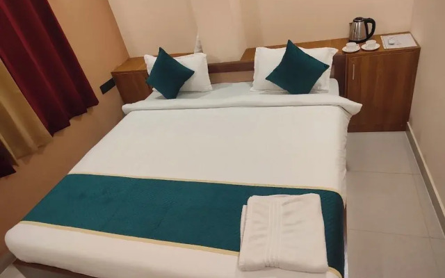 Pavitram Hotel & Banquet