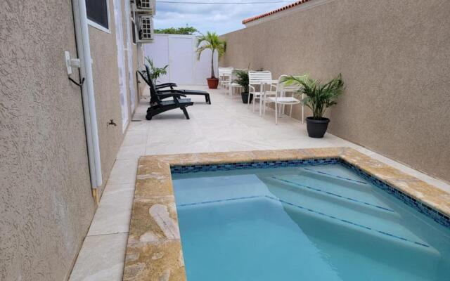Impeccable 1-bed Apartment in Noord