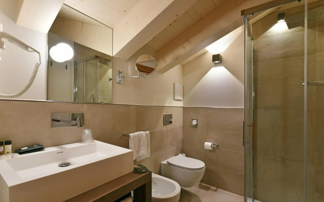 Dolomeet Boutique Hotel