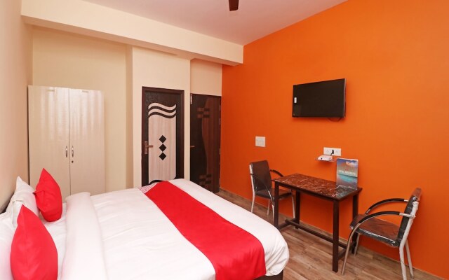OYO 28366 Ram & Sons Residency