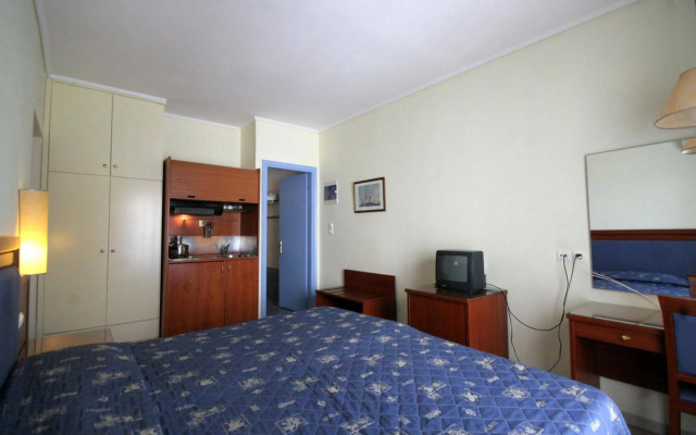 Theodorou Beach Hotel Apartments