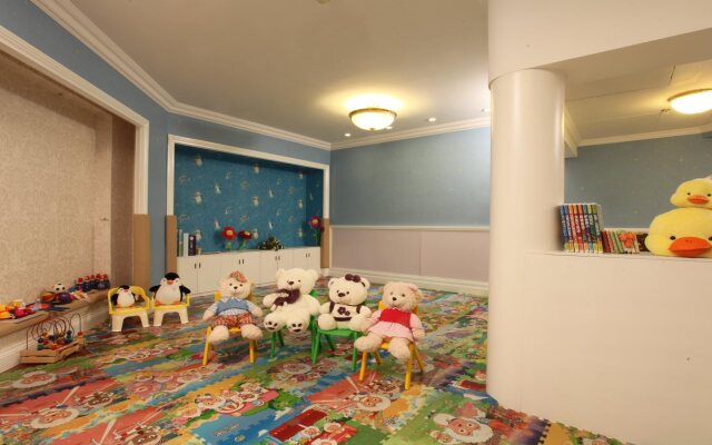 Kunming Green Lake Hotel