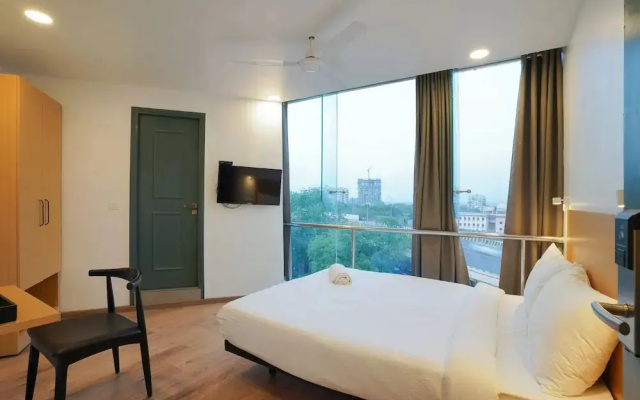 Octave Uptown Suites