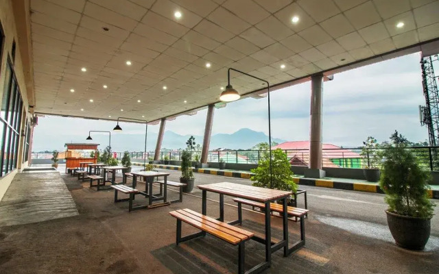 OYO Flagship 483 Tamansari Panoramic Bandung