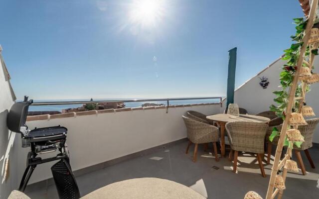 51-Apartment With Stunning Views in Fuengirola