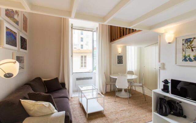 SUEDE PROMENADE Duplex apartment at 1 min from the sea 2 baths