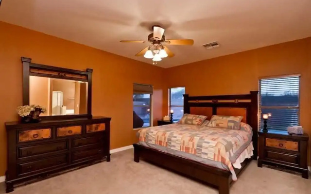 Cactus Bloom By Signature Vacation Rentals
