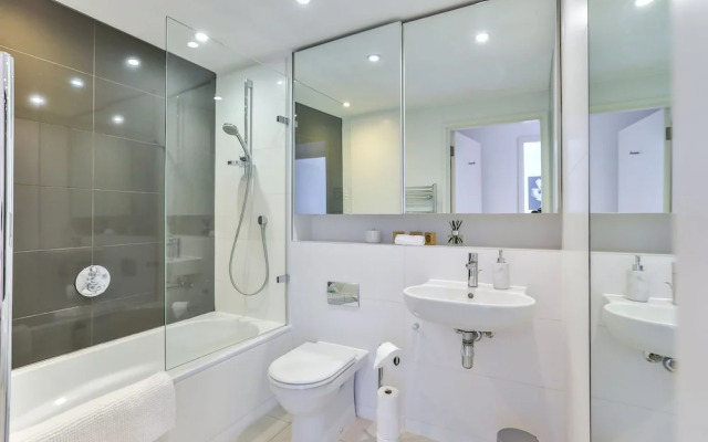 High Living Cosy Flat Next to Zone 1