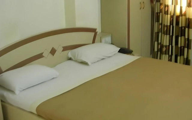 Hotel Woodland