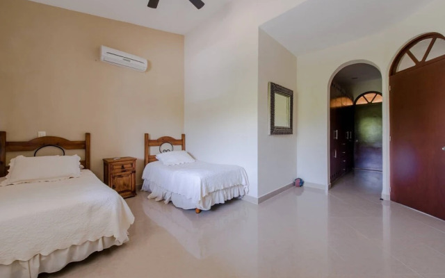 3B / 3.5 B Marina Front Ph with Private Solarium