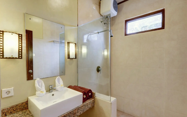 Nipuri Hotel