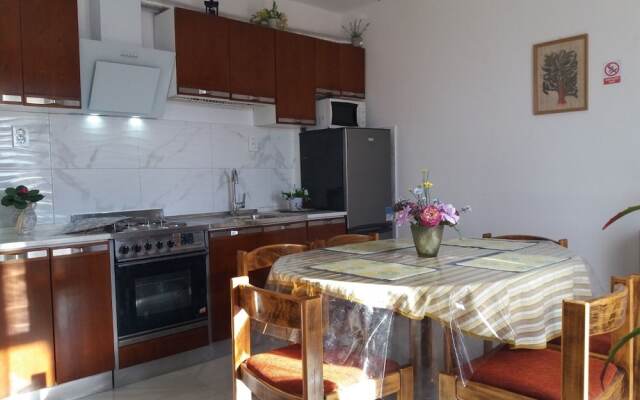 Jugana - With Pool - A1 Donji